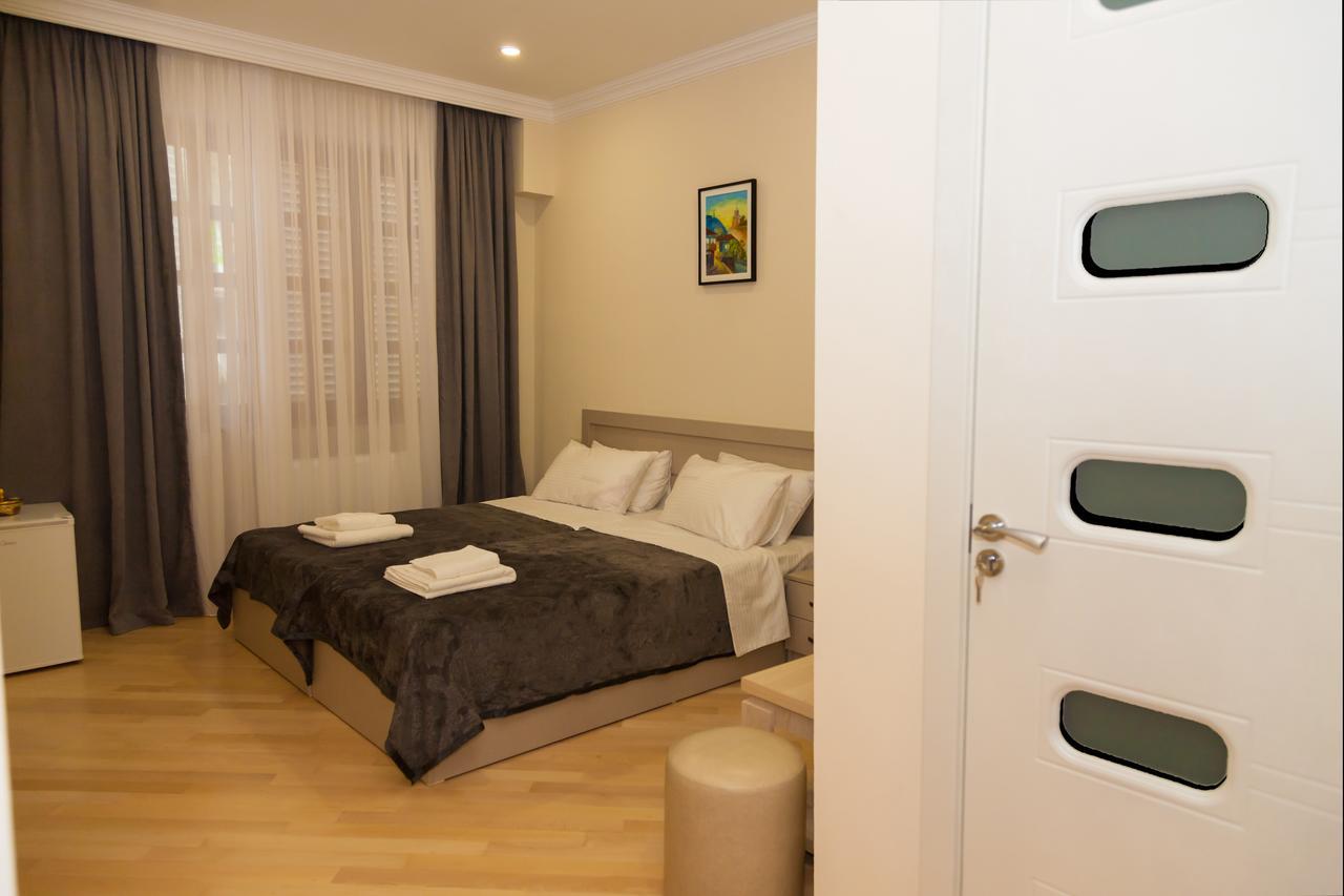 Holiday Rooms Tbilisi Exterior photo