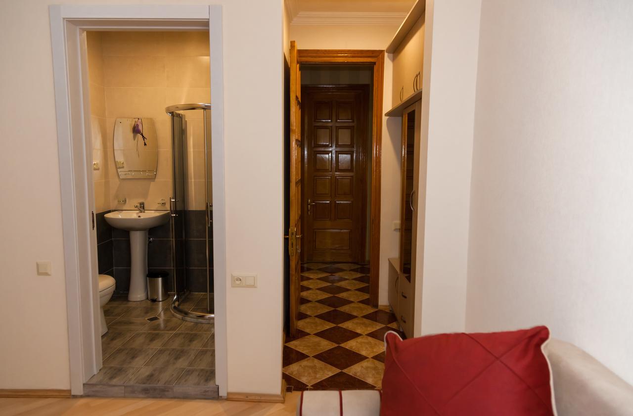 Holiday Rooms Tbilisi Exterior photo